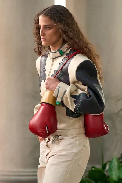 Look 20
